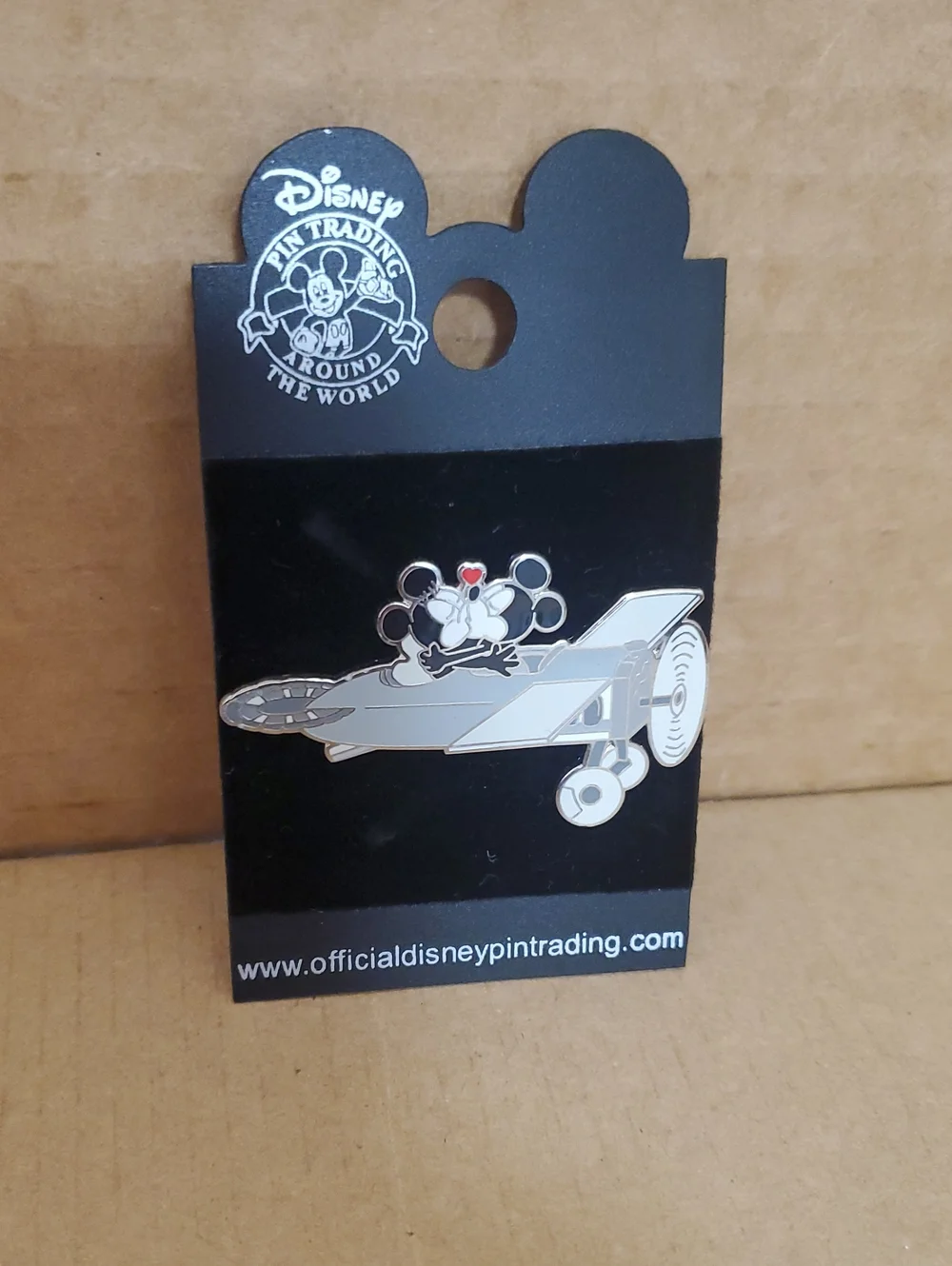 Disney Black & Silver Mickey & Minnie Airplane Trading Pin